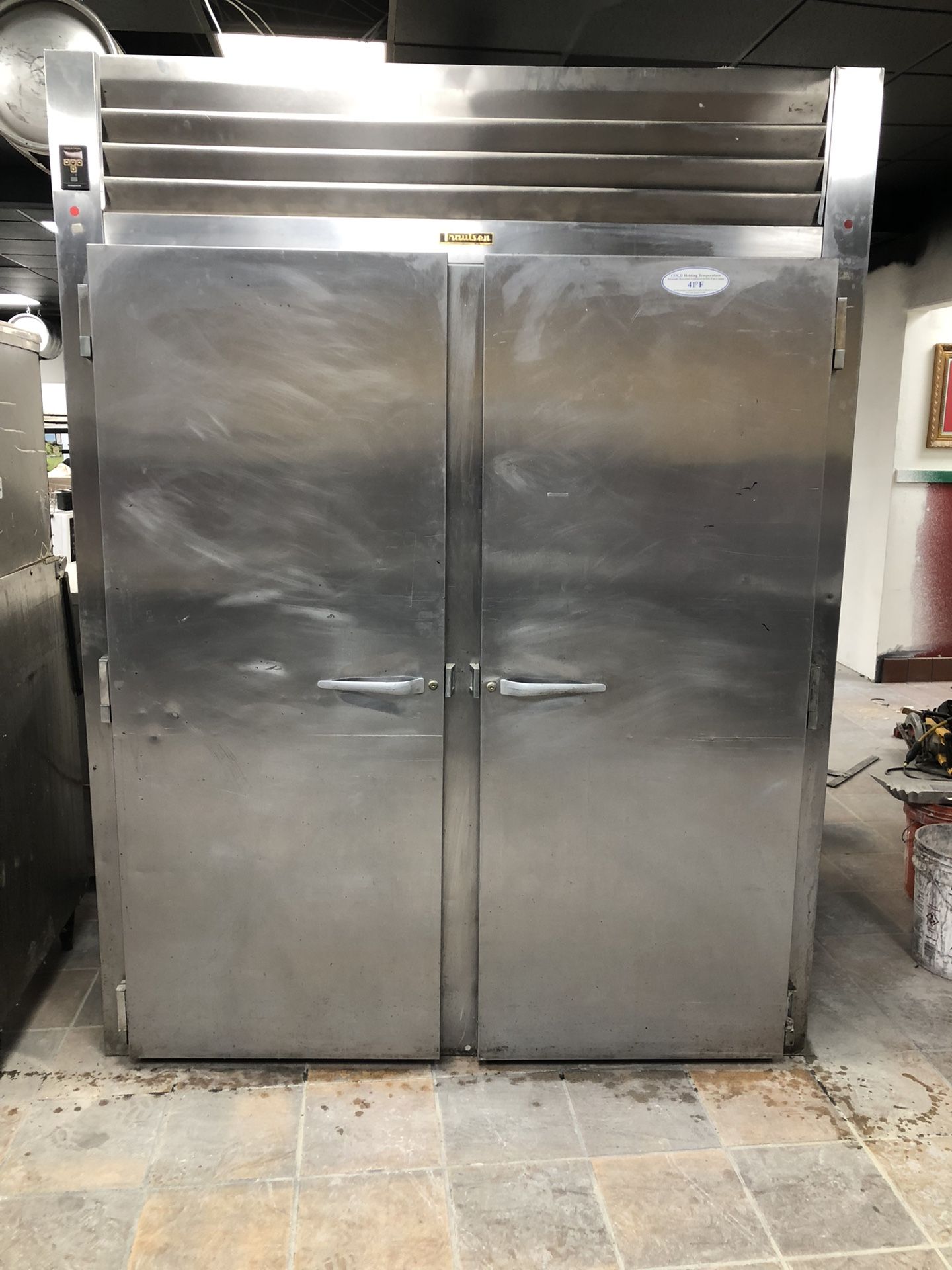 Commercial Refrigerator (Traunslen)