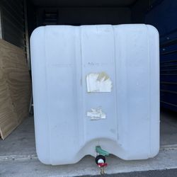 275 Gallon Water Tank