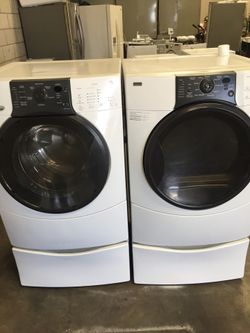 Kenmore Elite washer and dryer set with pedestals