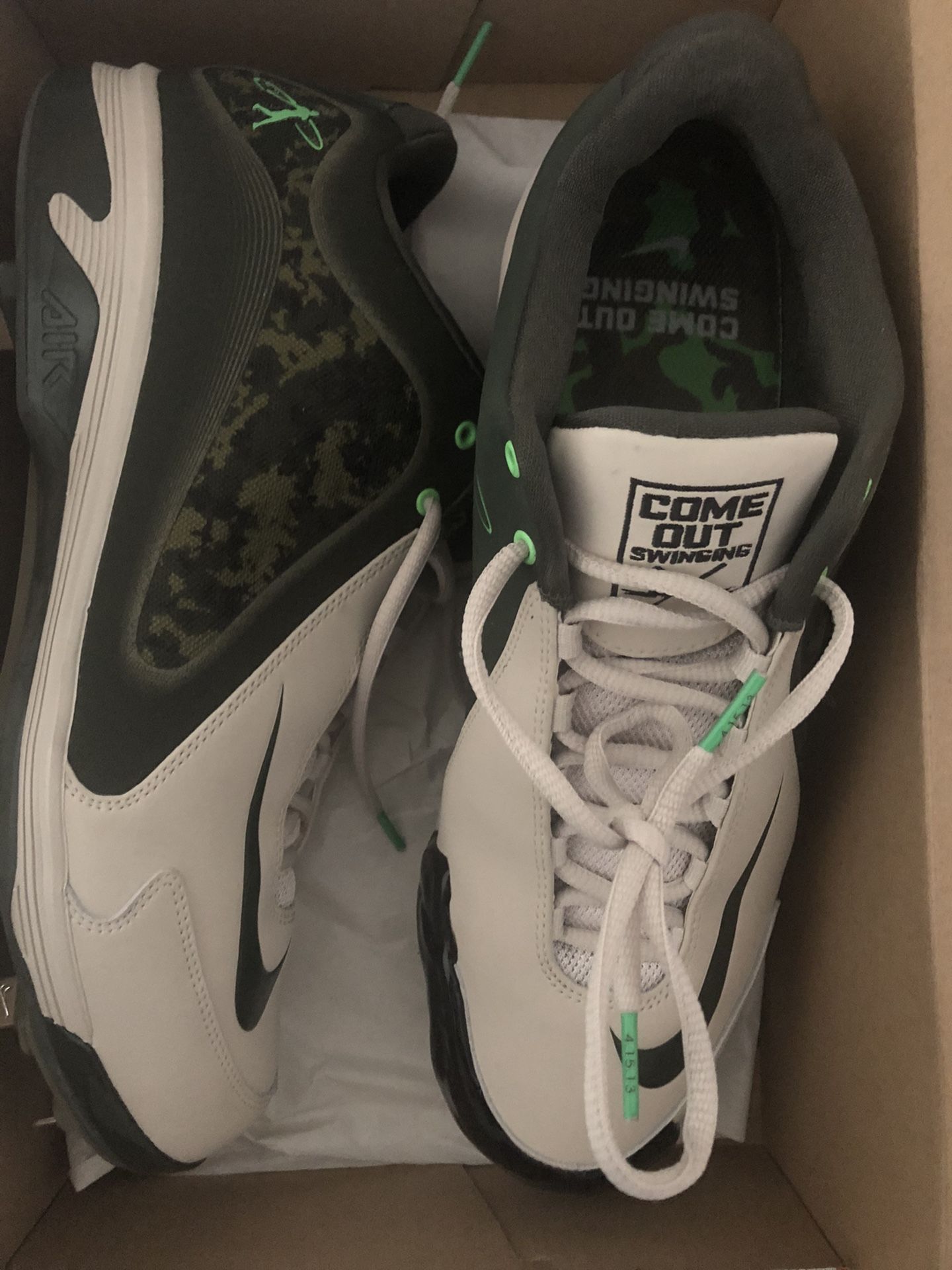 Nike Swingman Baseball Cleats Size 13 Team sports
