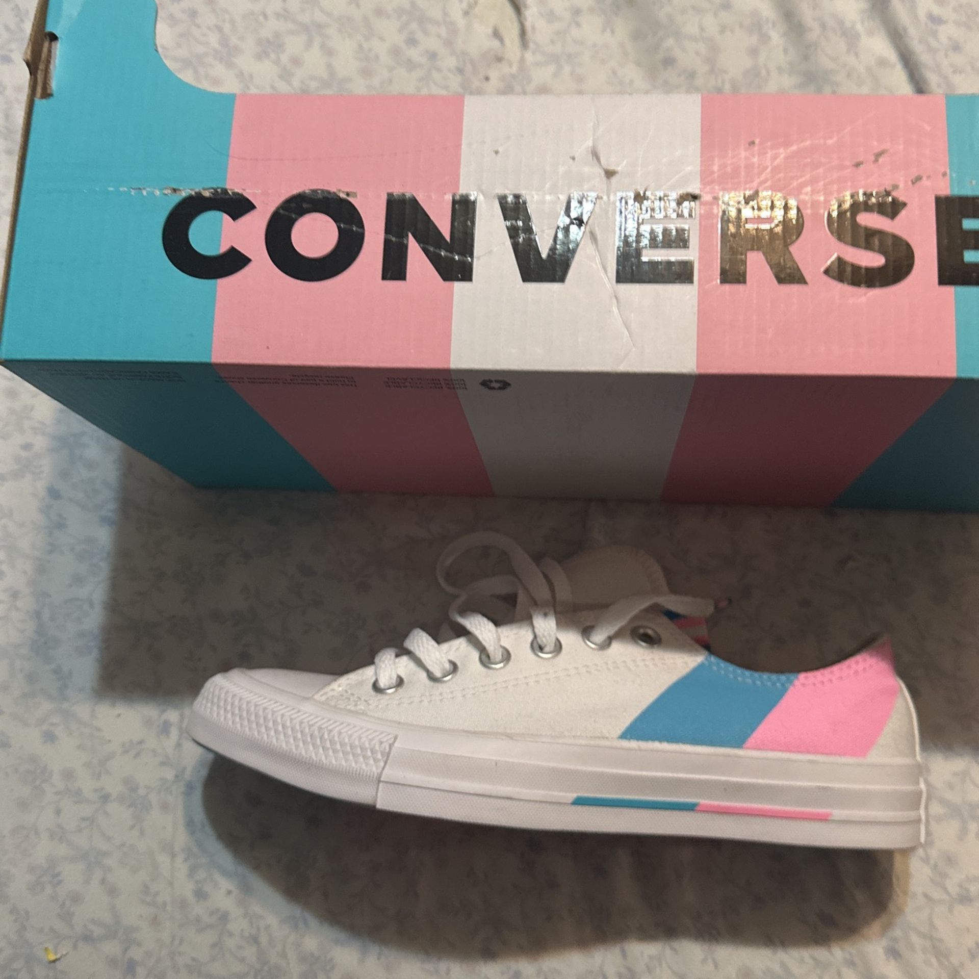 Brand New Lady’s Converse