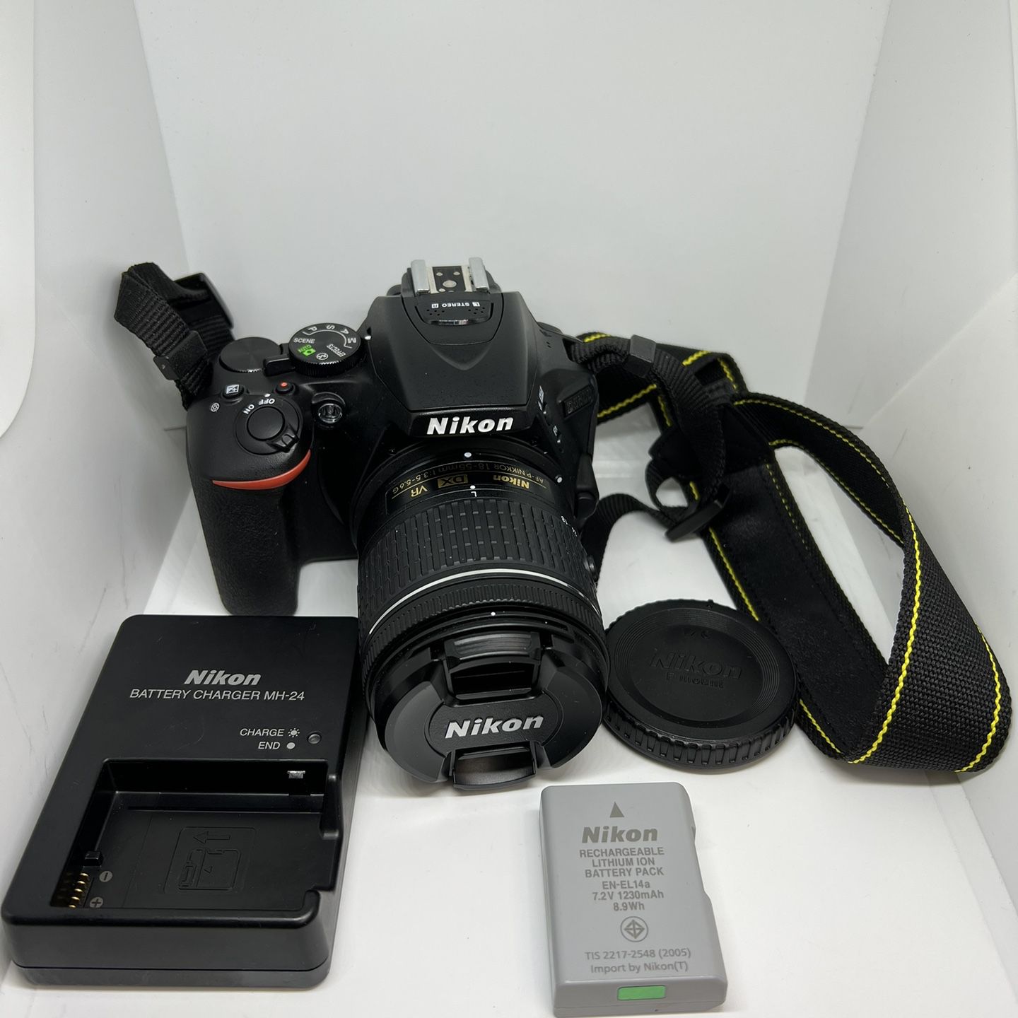 Nikon D5600 DSLR Camera with 18-55mm VR Lens Kit,nikon,nikon D5600 