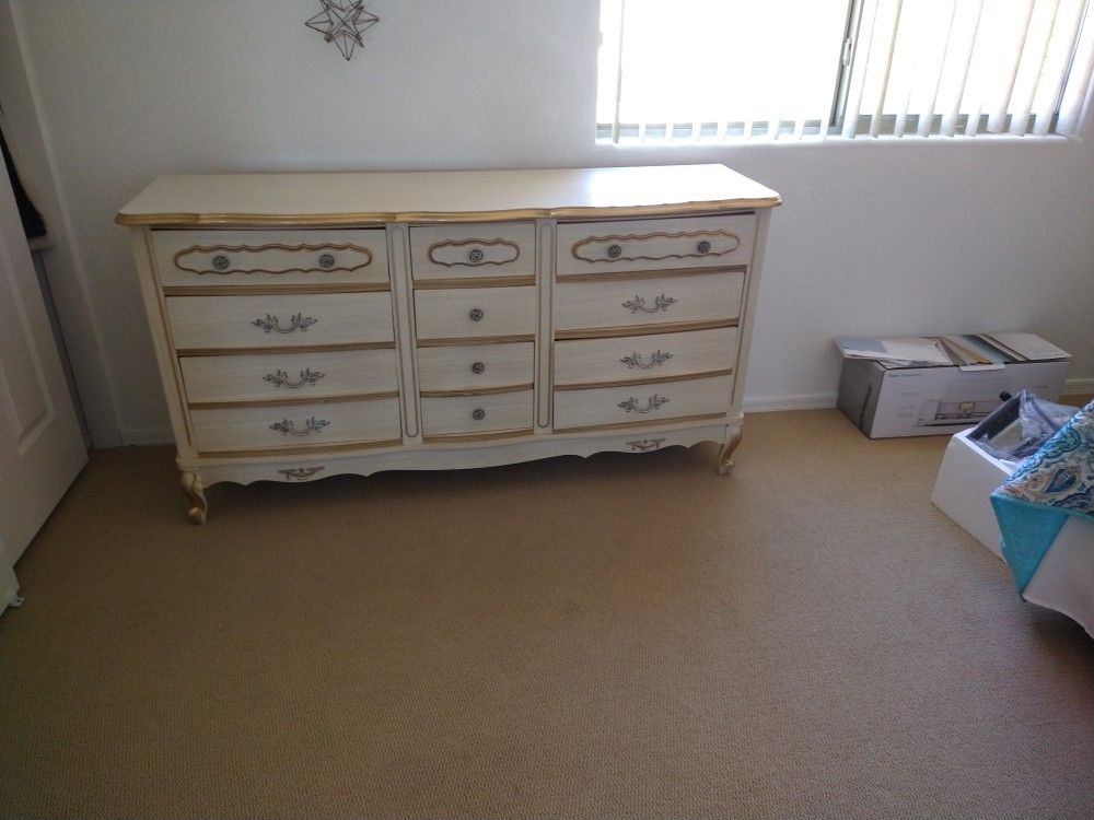 French Provincial Furniture