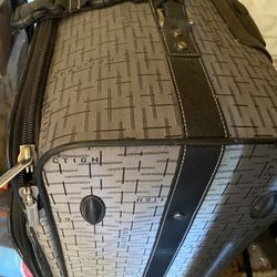 Kenneth Cole Suitcase Set Checkin And Carryon