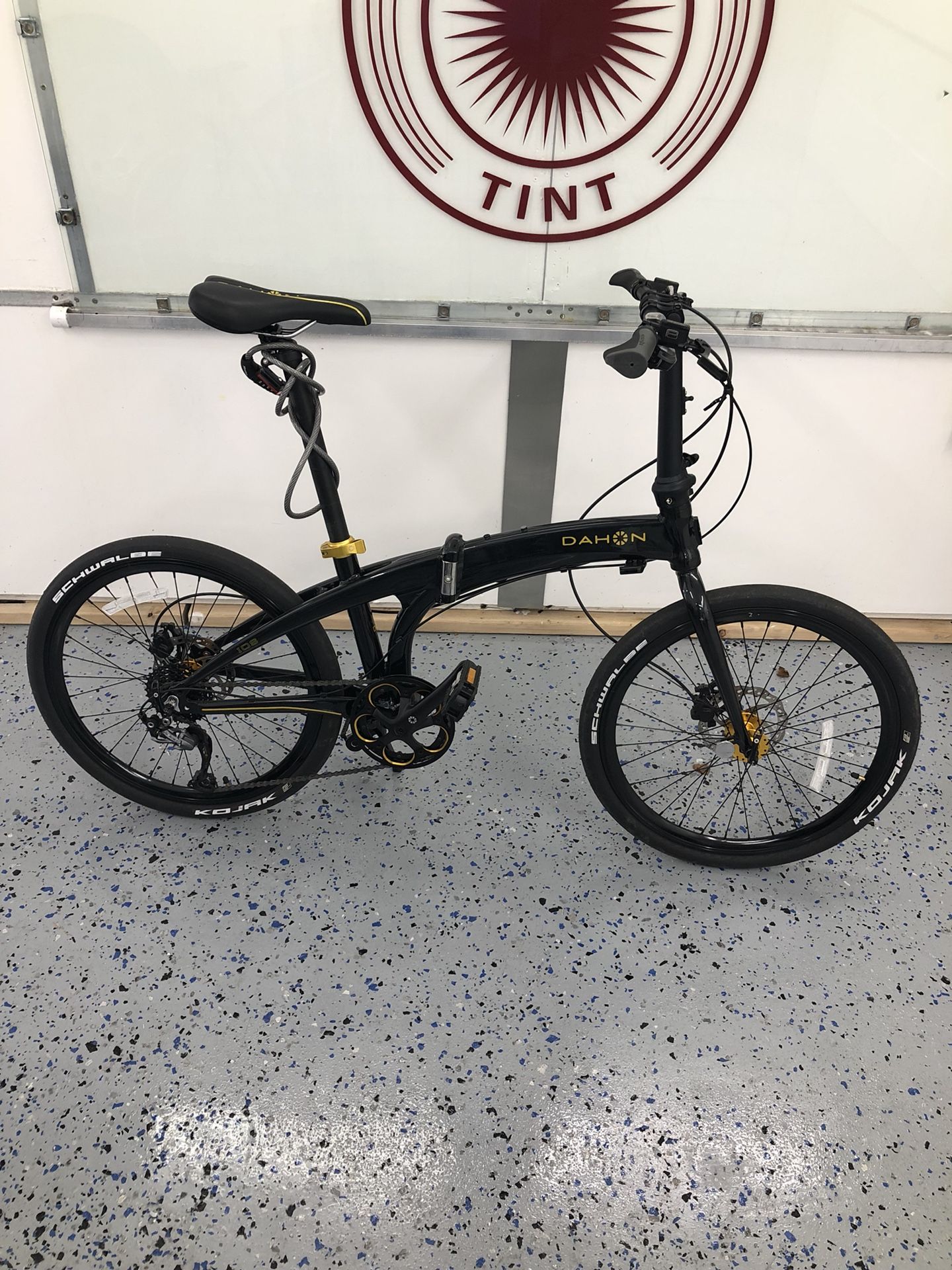 DAHON IOS D9 BIKE FOLDING LIKE NEW