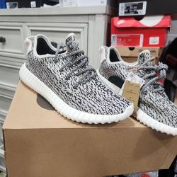 Yeezy Boost 350 "Turtle Dove" 