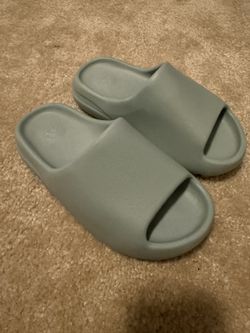 Adidas Yeezy Slide Salt Size 5