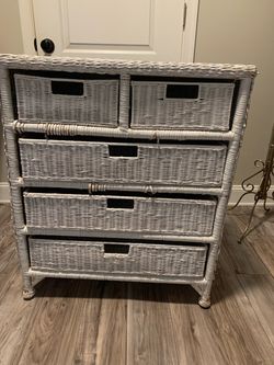 White Wicker Dresser with 5 Drawers