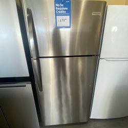 Frigidaire Top Freezer Refrigerator