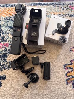 DJI Osmo Pocket 3 with DJI Mic Mini Bundle