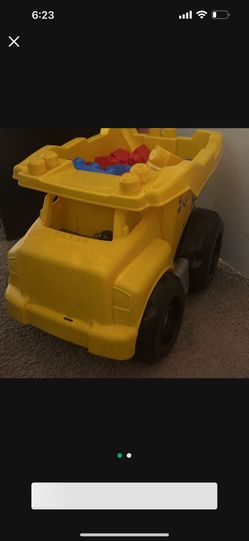 Mega Blocks Selling For $4 Everything Included 