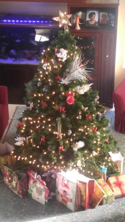 Artificial 7 Ft Xmas Tree