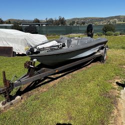 Tracker Bass Boat 