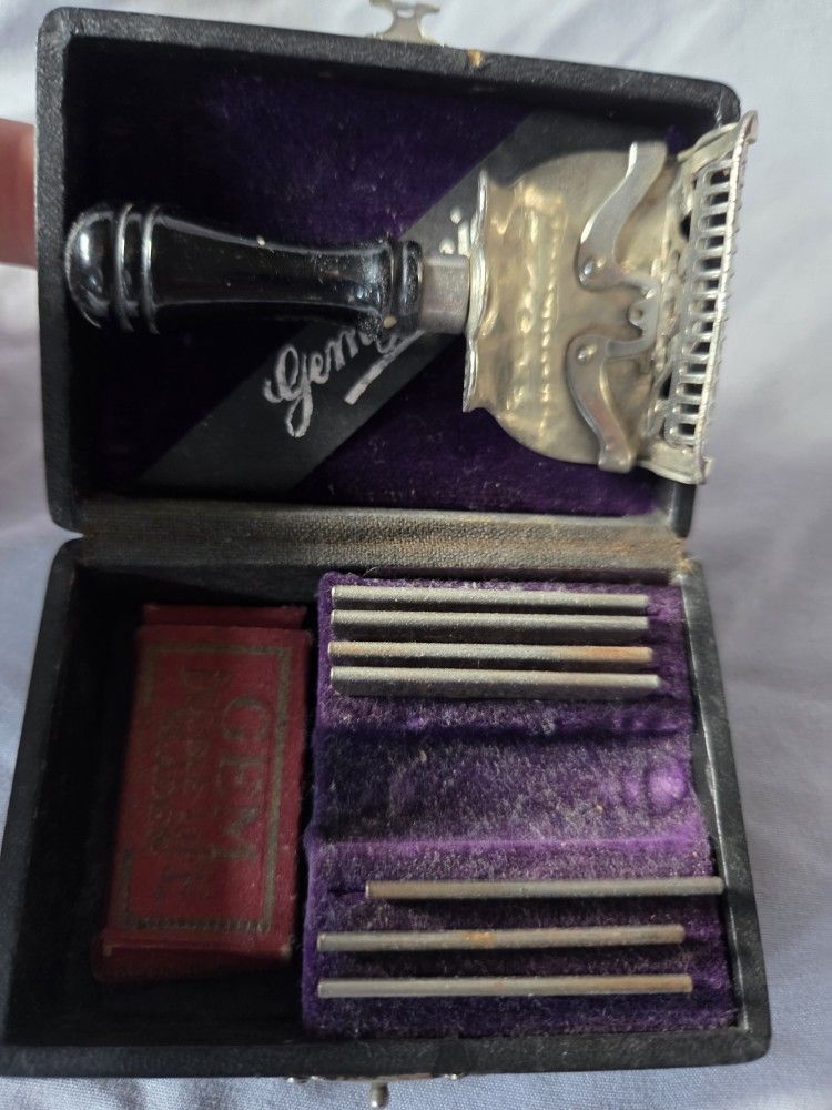 Antique Shaving Kit