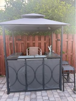 Bar stand