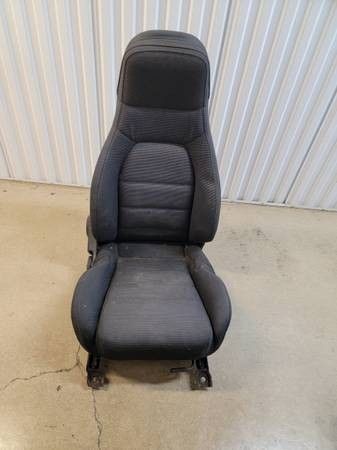 91 MAZDA Miata Passenger Seat