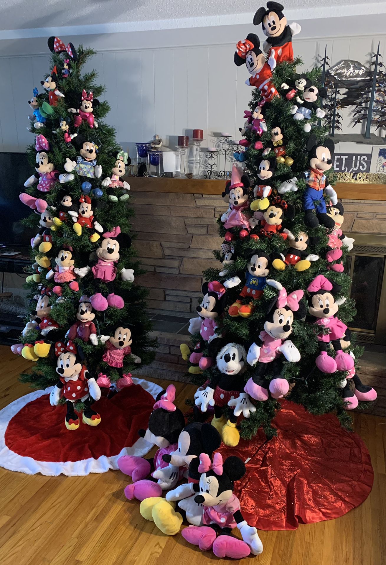 Christmas Tree 7ft Mickey Mouse with Every Thing