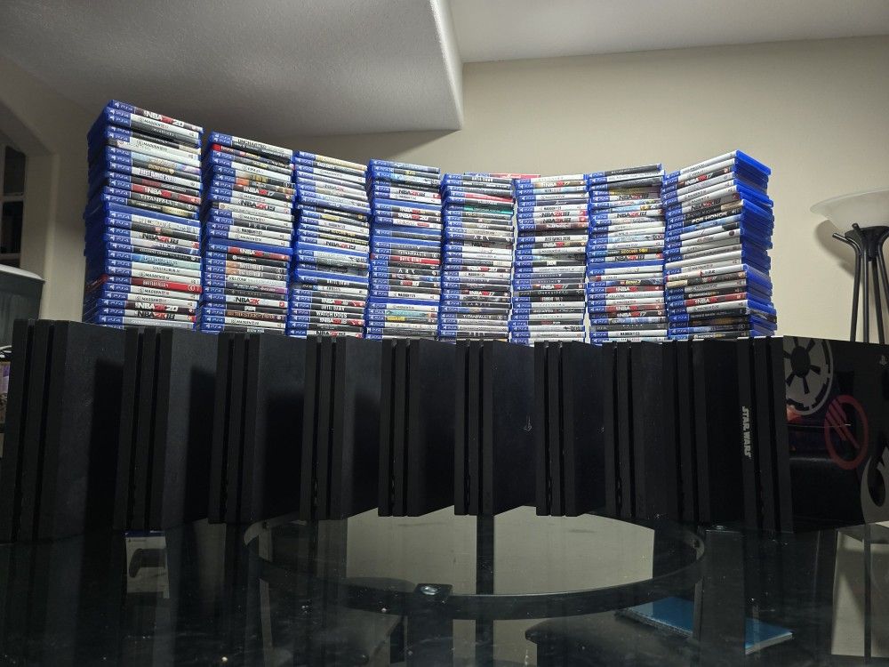 PLAYSTATION 4 PRO 4K 1TB / 250 CADA CONSOLA for Sale in Hialeah, FL