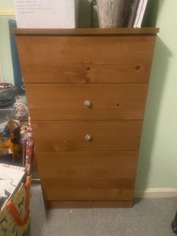 Dresser 5 drawers