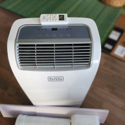 Black + Decker 8,000 BTU Portable AC