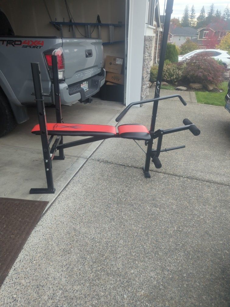 Weight Bench 