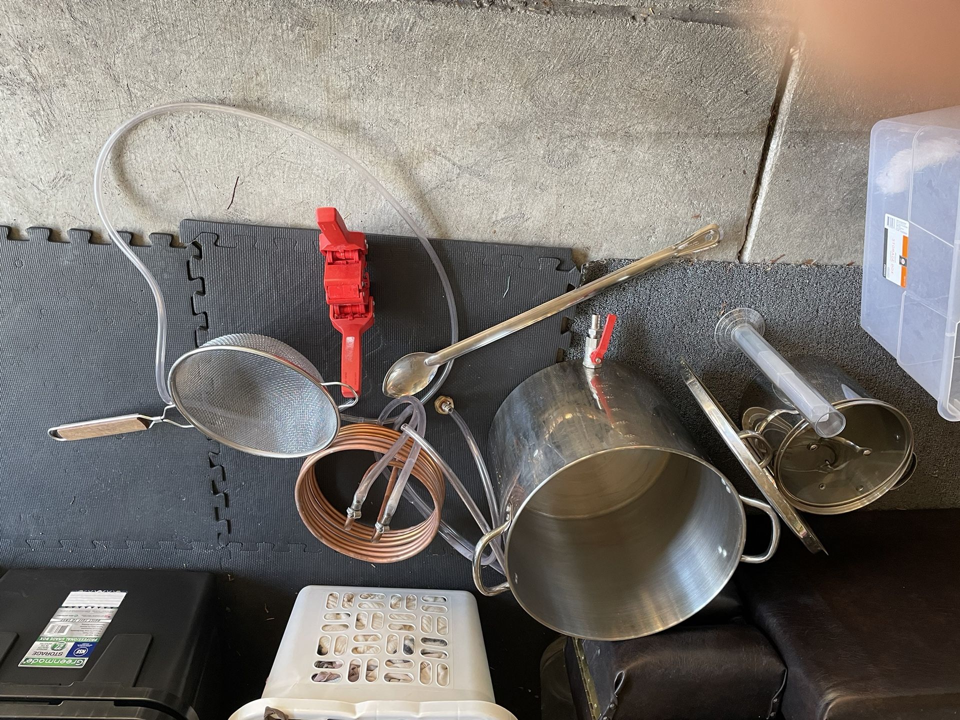 Beer Making equipment & 11 Dozen 22 oz. Bottles