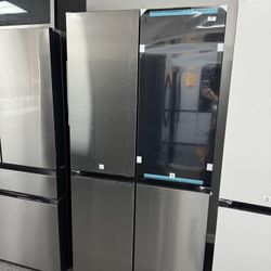 Refrigerator Family Hub