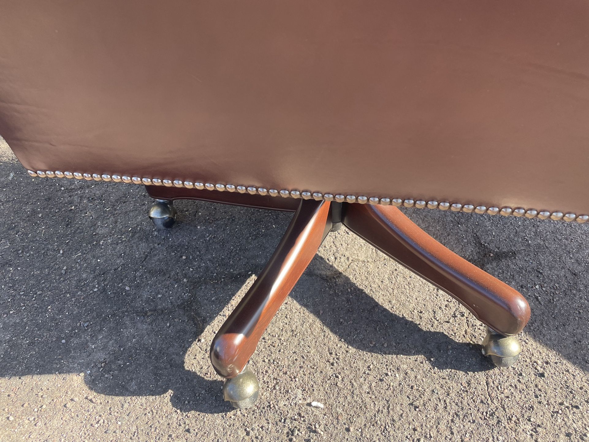 Office Chair Over Size Leather We Do Deliveries