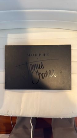 Discontinued James Charles Morphe Pallet