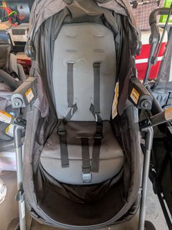 Graco trio modes stroller with infant car seat