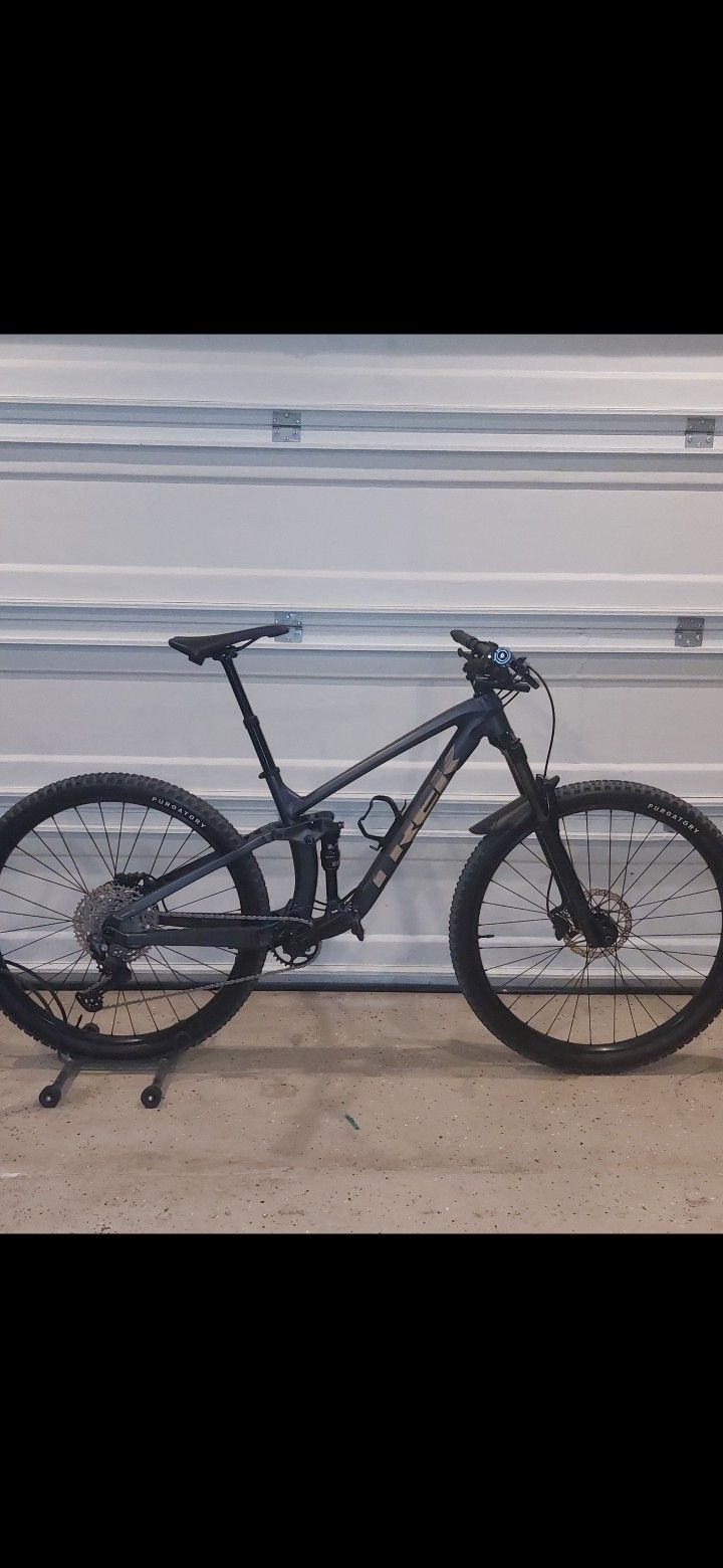 2023 Trek Fuel EX5 29er Full Suspension MTB