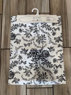 April Cornell Floral Table Runner 17x90