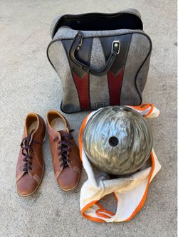Vintage Bowling Set – Galaxie 300 Ball, Retro Bowling Bag & Shoes