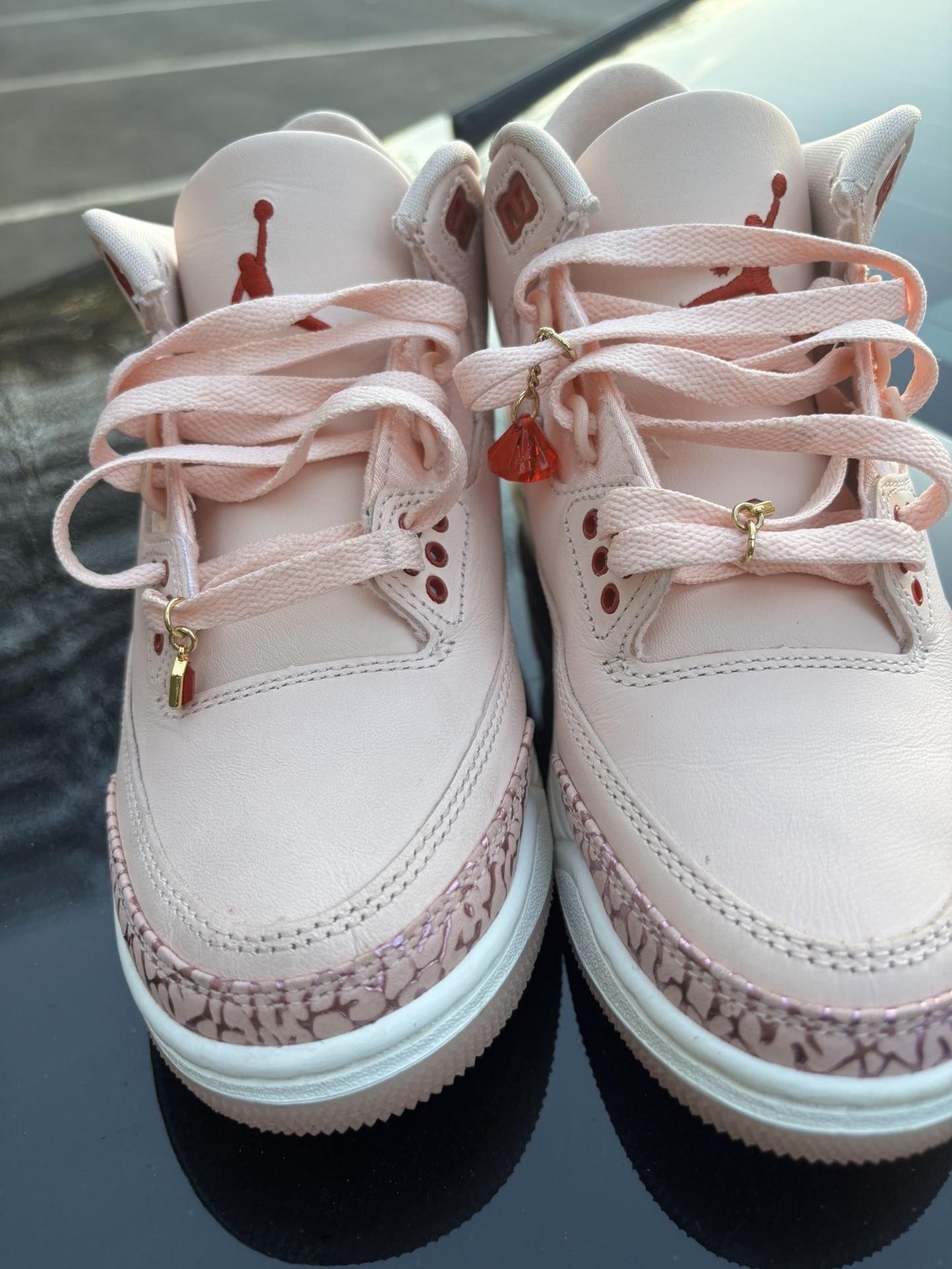 Jordan 3s Retro Valentine Day