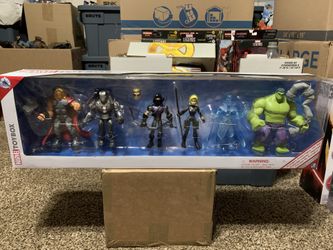 Disney Marvel Avengers Toybox Thor War Machine Hawkeye Black Widow Dr. Strange Hulk