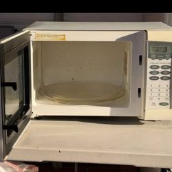 Sharp Carousel Microwave