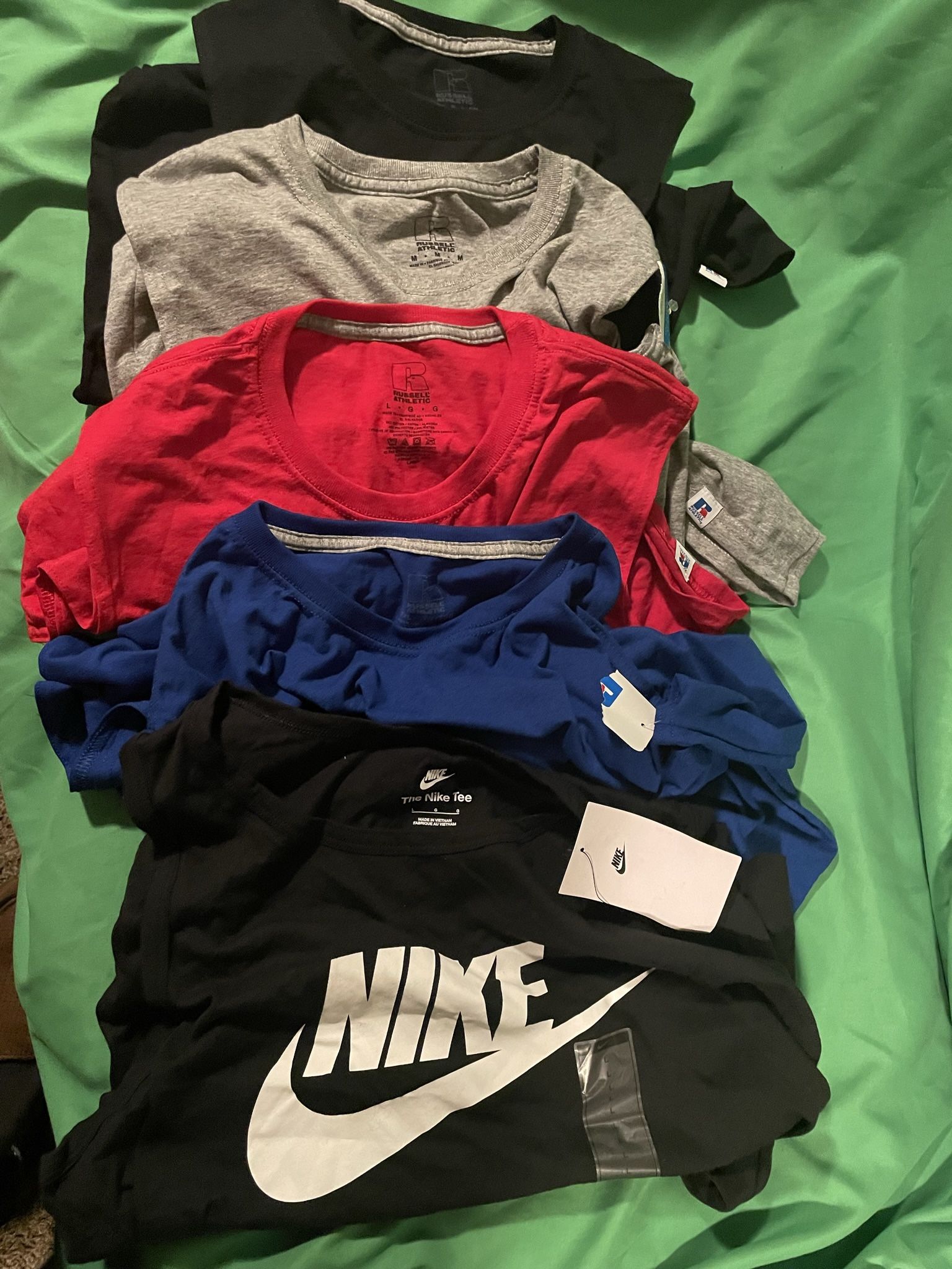 Lot of 25 T-Shirts (Nike, Russell, Realm) New With & Without Tags Uh