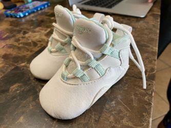 Air Jordan 10 Retro Seafoam sz 2C Infant Crib Bootie like new