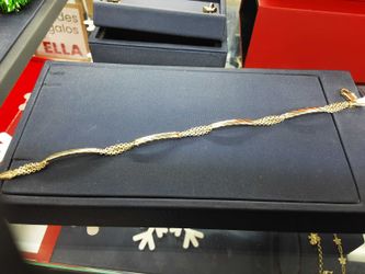 Yellow Gold 10k (.417) 4.9 grams 7 inch