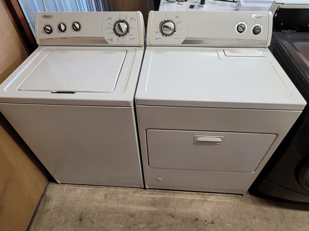 Heavy Duty Whirlpool Top load Washer With Agitator And Gas Dryer Set