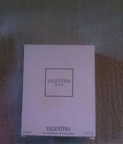 Valentina blush perfume