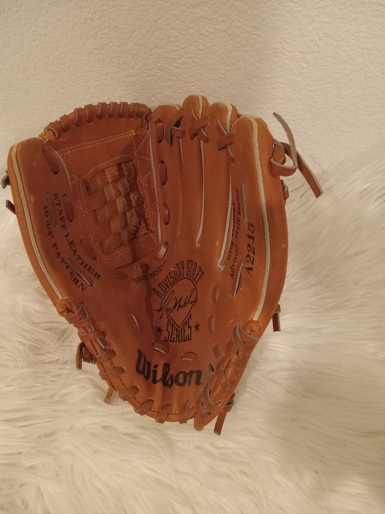 Kids Baseball Glove Size 10 3/4 Used Good Condition 