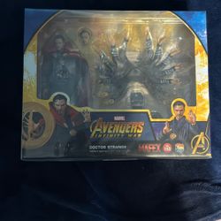 Mafex Doctor Strange 152