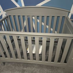 Delta Convertible Crib
