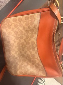 Medium Coach bag