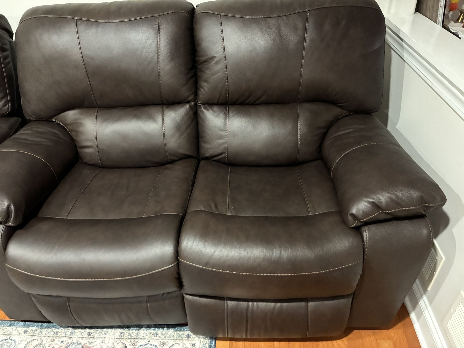 Leesworth Power Leather Reclining Loveseat With Warranty