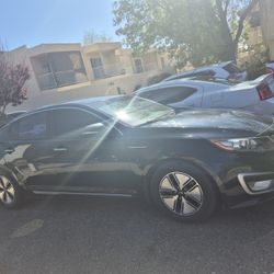 2012 Kia Hybrid Black 4 Door