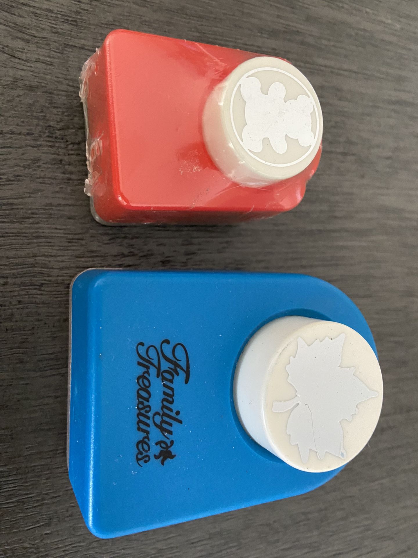 Paper Arts Crafts Frame Punch Hole Design Canada Leaf And Teddy Bear Kid Lot