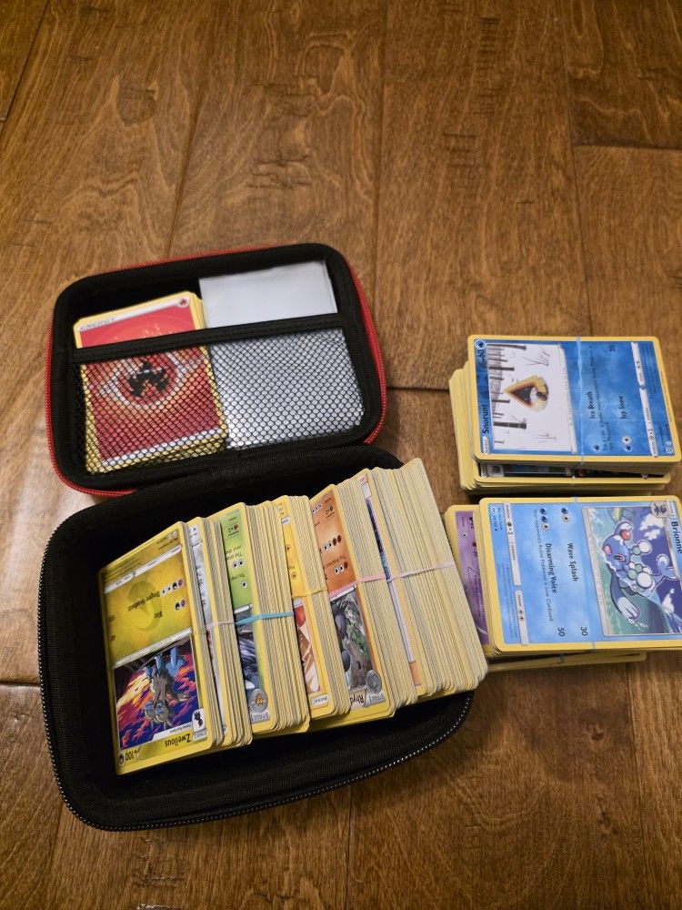 Pokémon Card + Case + Sleeve