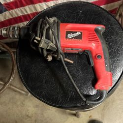 Milwaukee Heavy Duty Hammer Drill